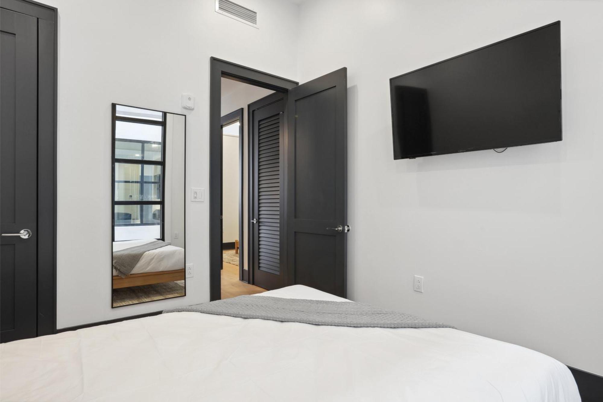 Roami At 714 Canal New Orleans Room photo